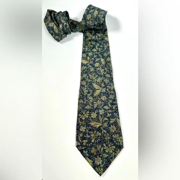 Fendi Flowey Neck tie - Picture 2 of 5